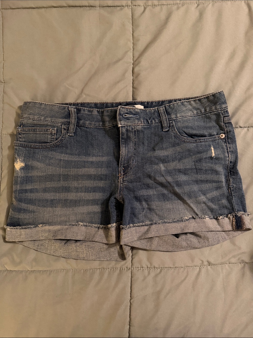 Express Women's Medium Blue Rolled-Hem Denim Shorts